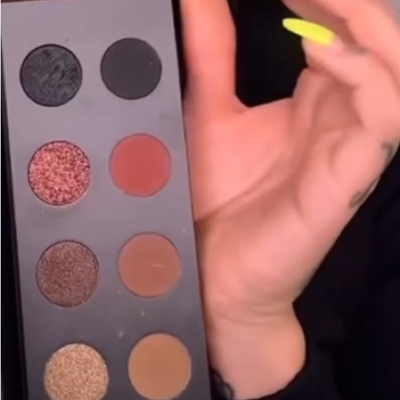 MELT COSMETICS Dark Matter Eyeshadow Palette - Picture 3 of 10